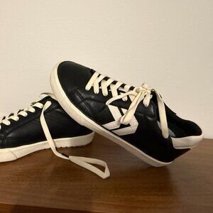 Dr. Scholl's Sneaker